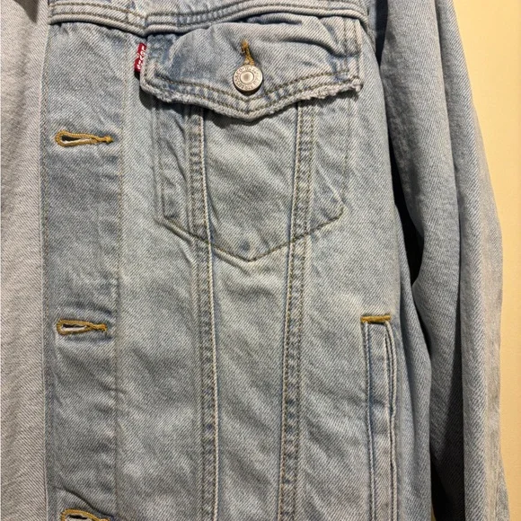 NWT! Levi's Classic Ex-Boyfriend Trucker Jacket - Picture 5 of 5